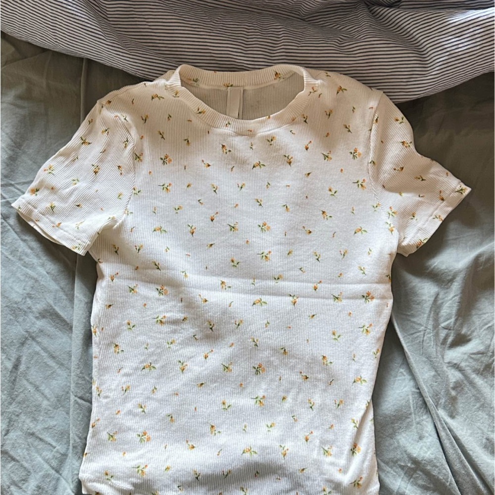 SKIMS White Floral Print Top